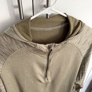 Lululemon Men’s hoodie